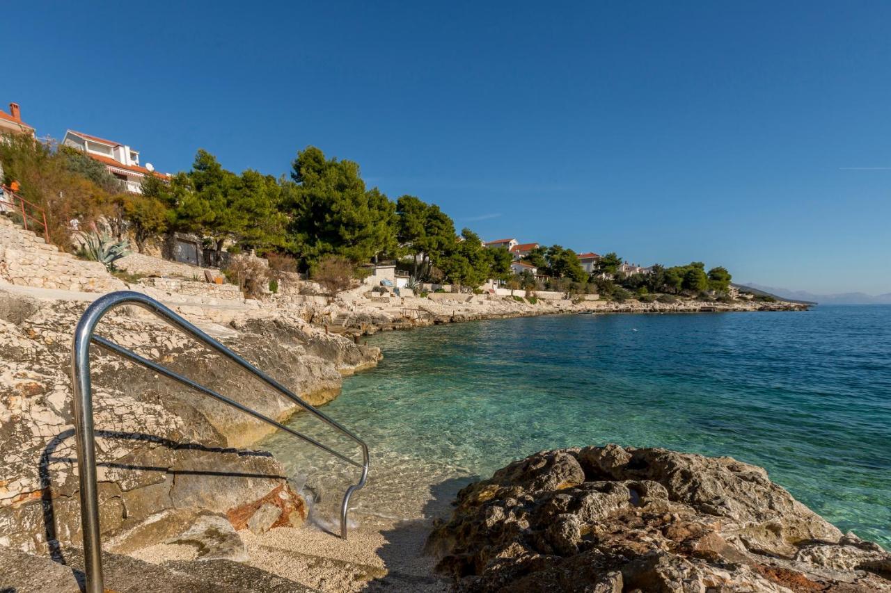 Apart Sa Terasom 250M Od Plaze,Parking,Wi Fi,Rostilj Trogir Exterior foto
