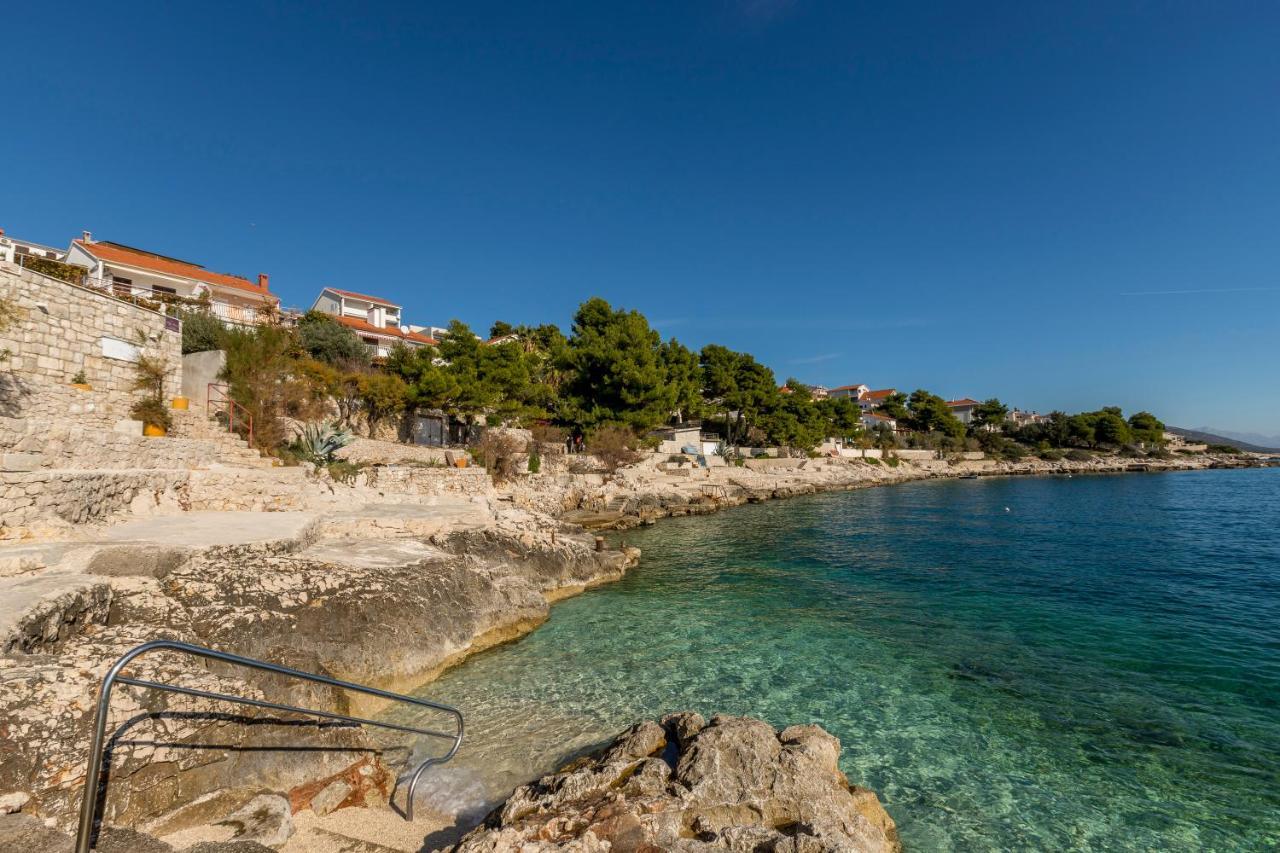 Apart Sa Terasom 250M Od Plaze,Parking,Wi Fi,Rostilj Trogir Exterior foto